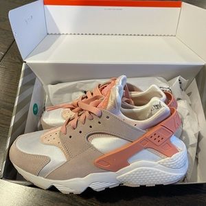 Nike air Huarache sneakers - BRAND NEW!